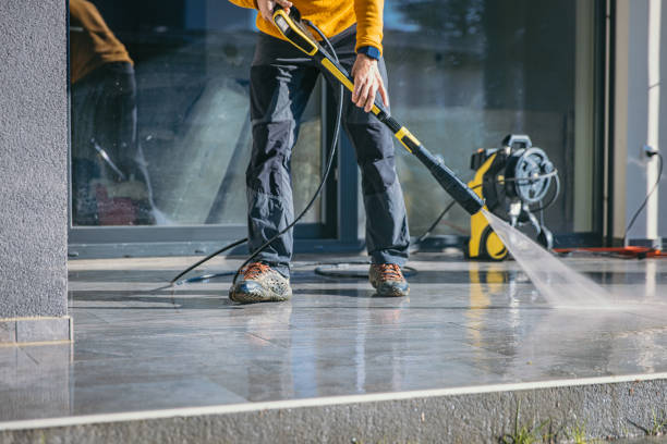 Best Driveway Pressure Washing  in Hillsville, VA